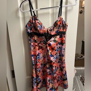 Sz. M For love and lemons floral dress
